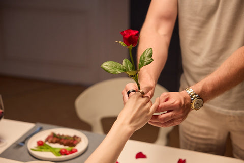 Smart Ring for Women: The Perfect Blend of Elegance and Technology